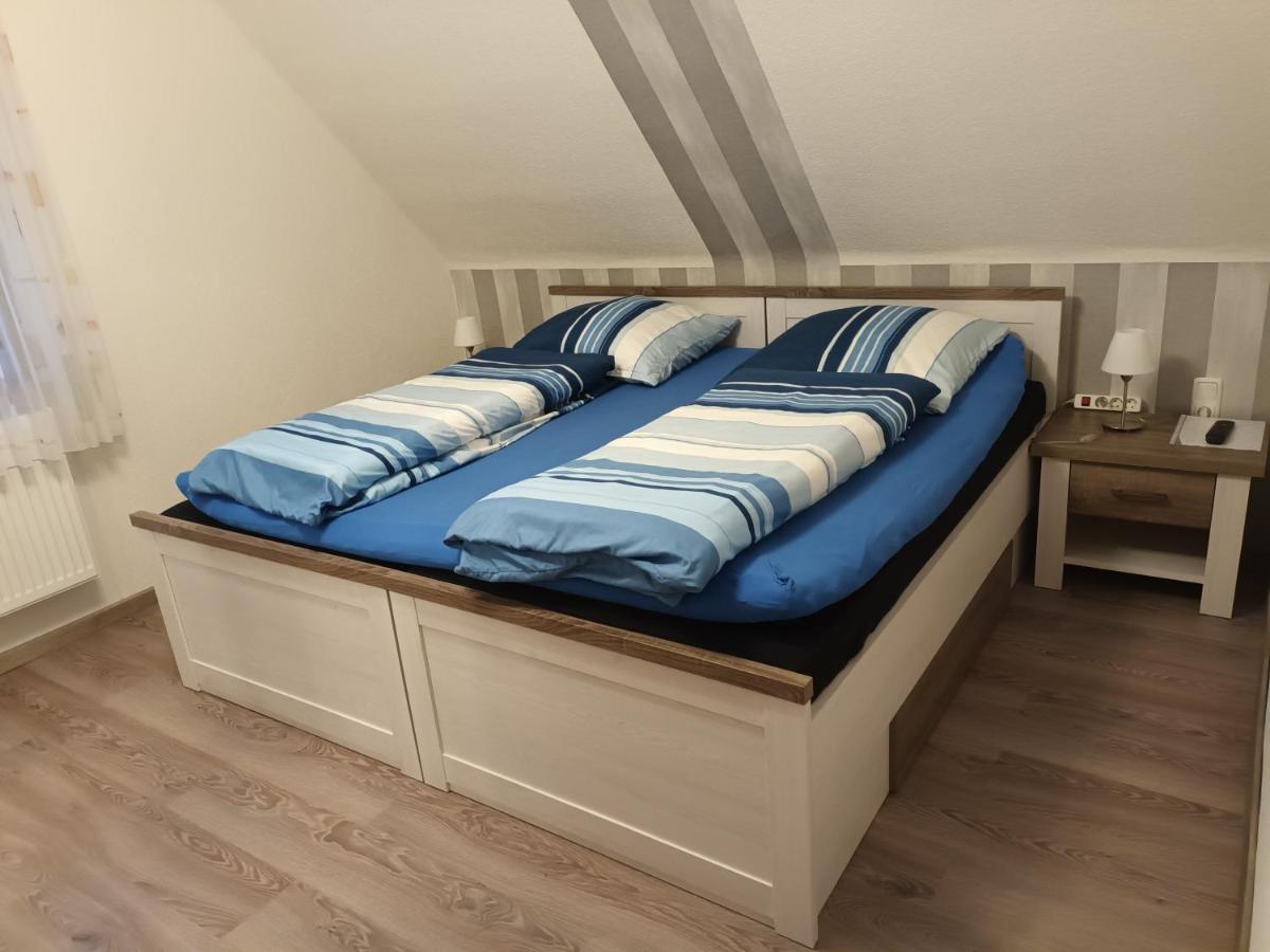 Ferienwohnung Wiesengrund Hahnstatten エクステリア 写真